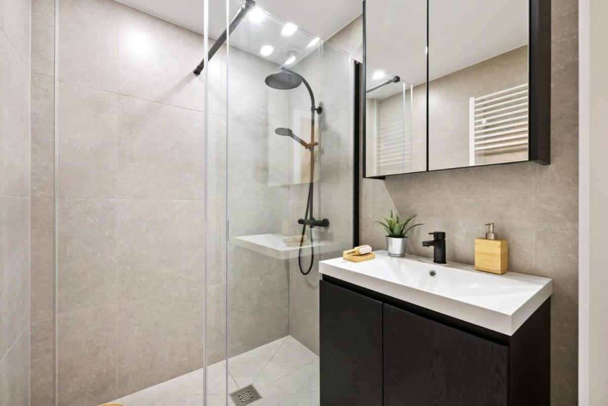 Huswell - Renovated Apartment In The Heart Of Oostende Eksteriør bilde