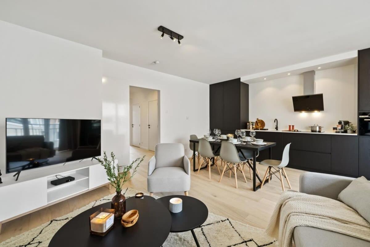 Huswell - Renovated Apartment In The Heart Of Oostende Eksteriør bilde