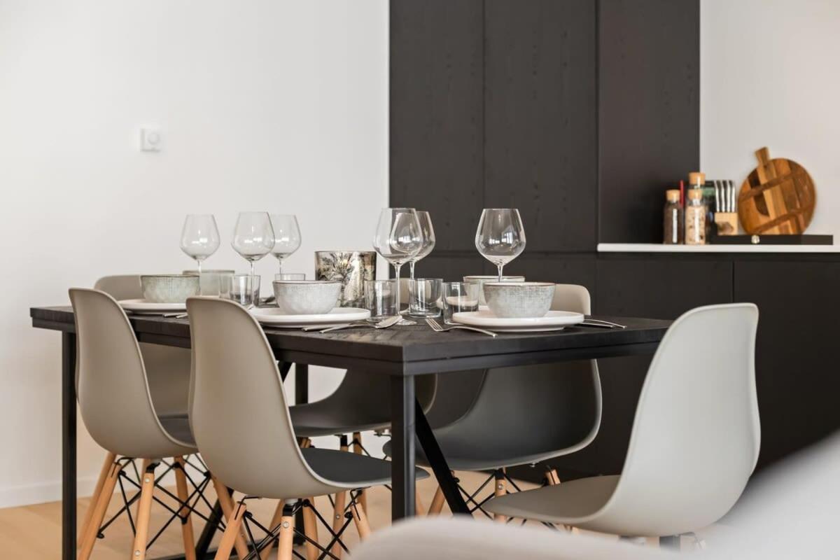 Huswell - Renovated Apartment In The Heart Of Oostende Eksteriør bilde